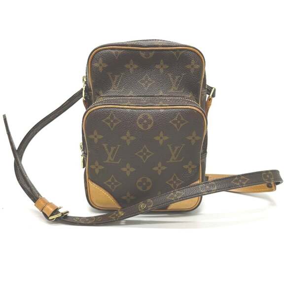 LOUIS VUITTON Brown Monogram Canvas Pochette Shoulder Bag